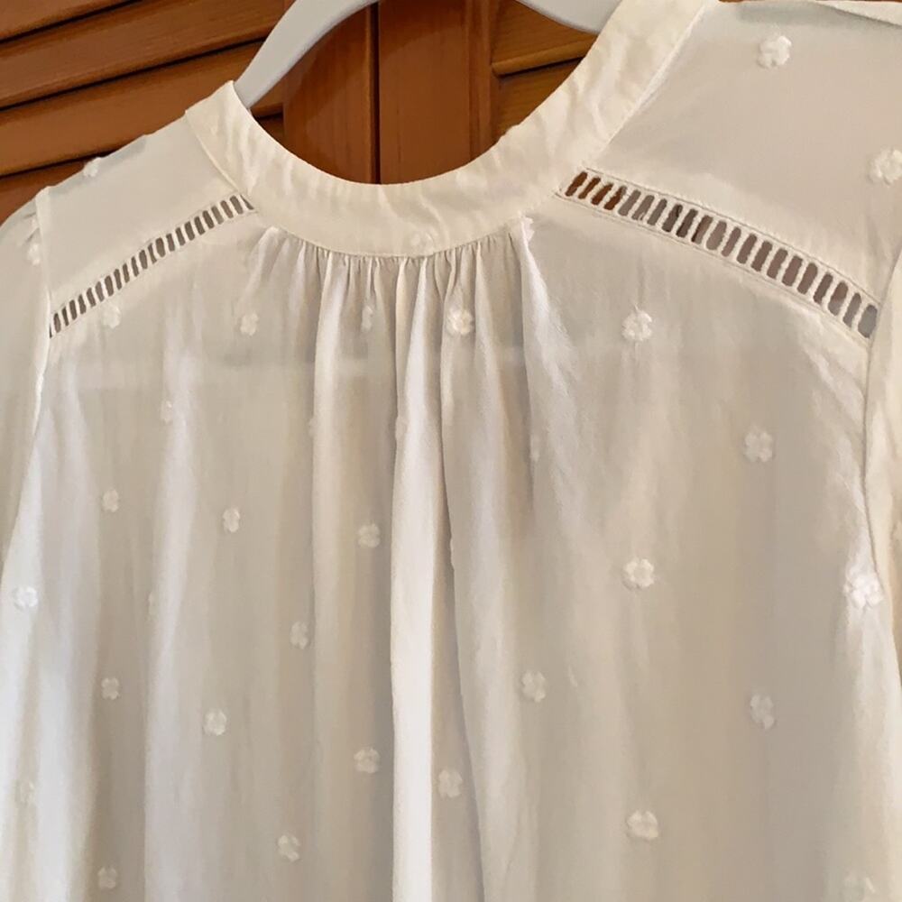 LOFT white blouse - Picture 2 of 7